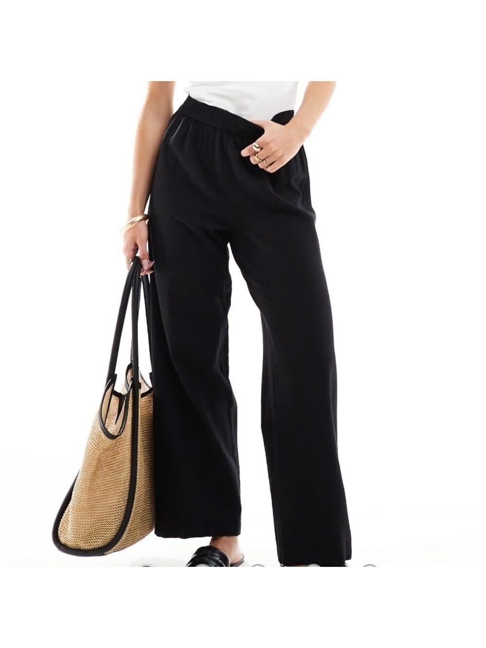 Chico’s Wide Leg Pull-On Black Linen Pants size medium